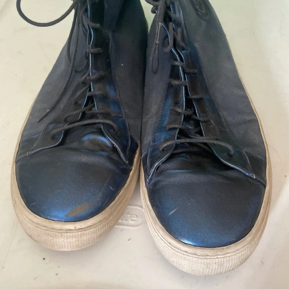 Silver Dagger Metallic Blue + Navy High Top Sneakers Mens 11 RARE Skull Patch‎